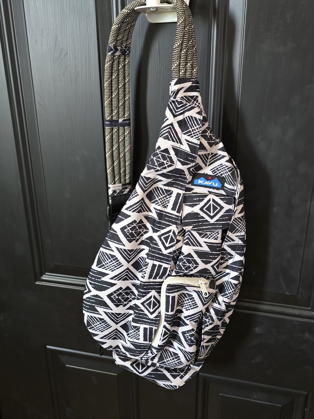 Kavu Black & White Geometric Rope Sling Bag